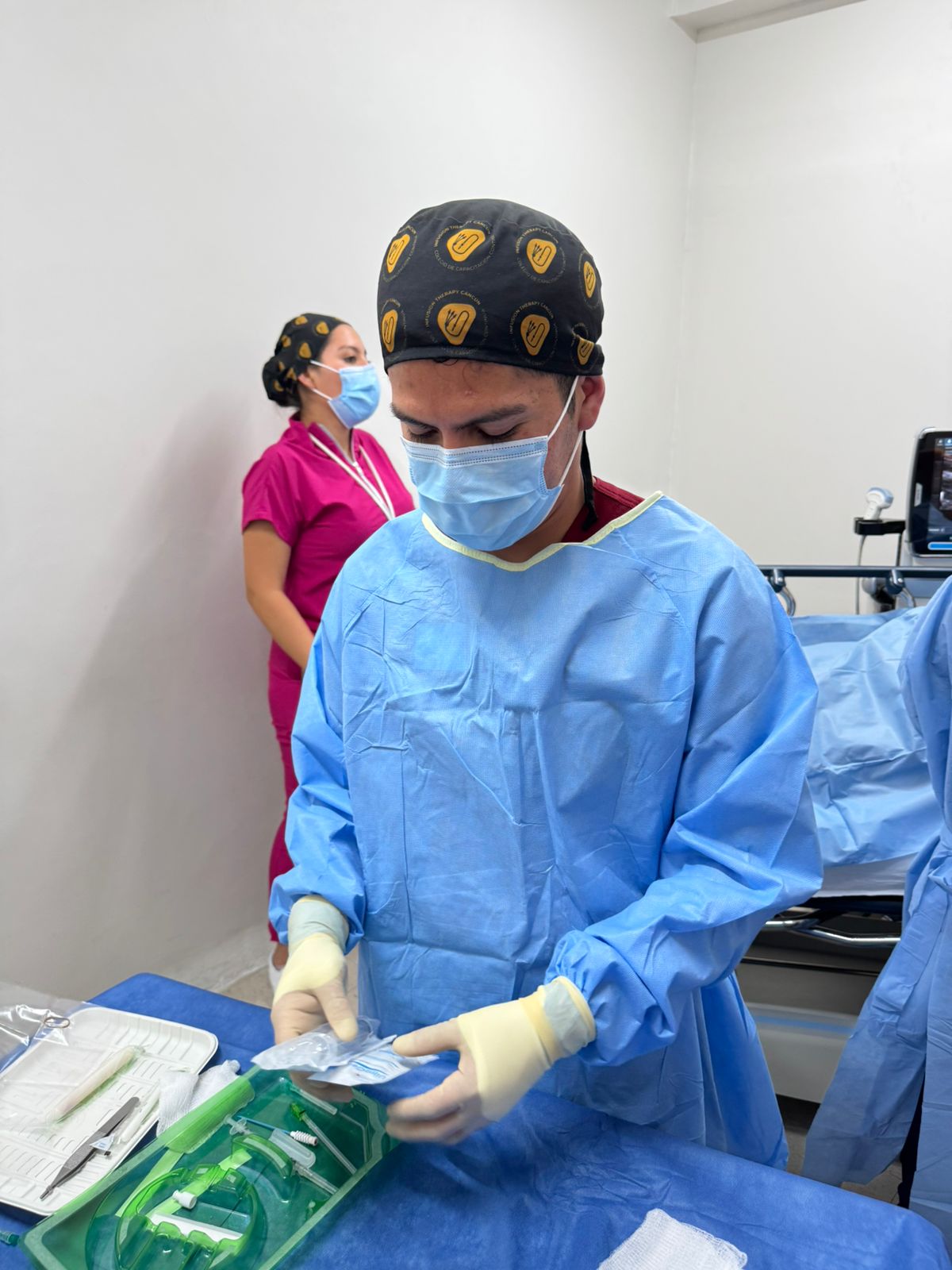 "COMPETENCIAS AVANZADAS EN LOS ACCESOS VASCULARES Y SU APLICACIÓN EN LA TERAPIA DE INFUSIÓN INTRAVENOSA"